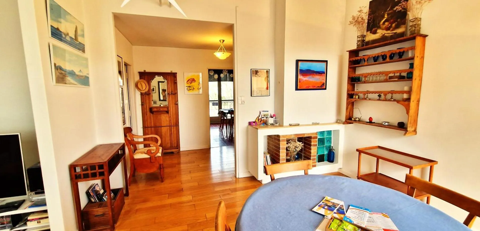Spacious Apartment 4 People Parking, Bright Aix-en-Provence Frankrike